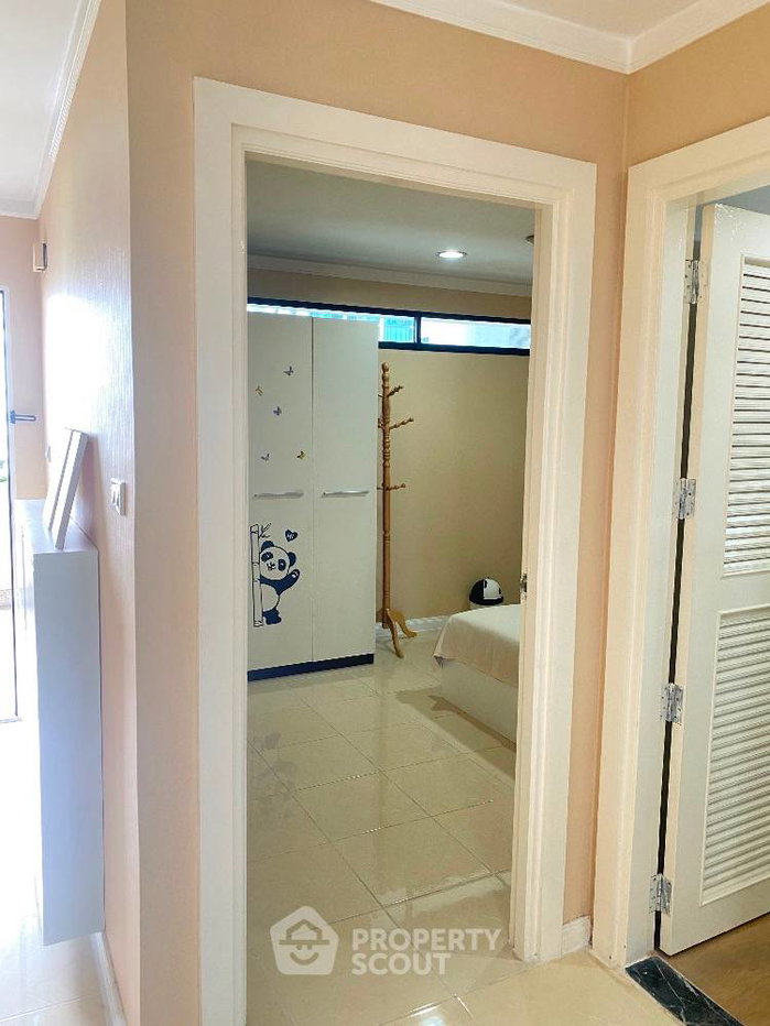 picture 98 Sqm 2-BR At Supalai Place Sukhumvit 39 Near BTS Phrom Phong (ID 1292543) - 4/13