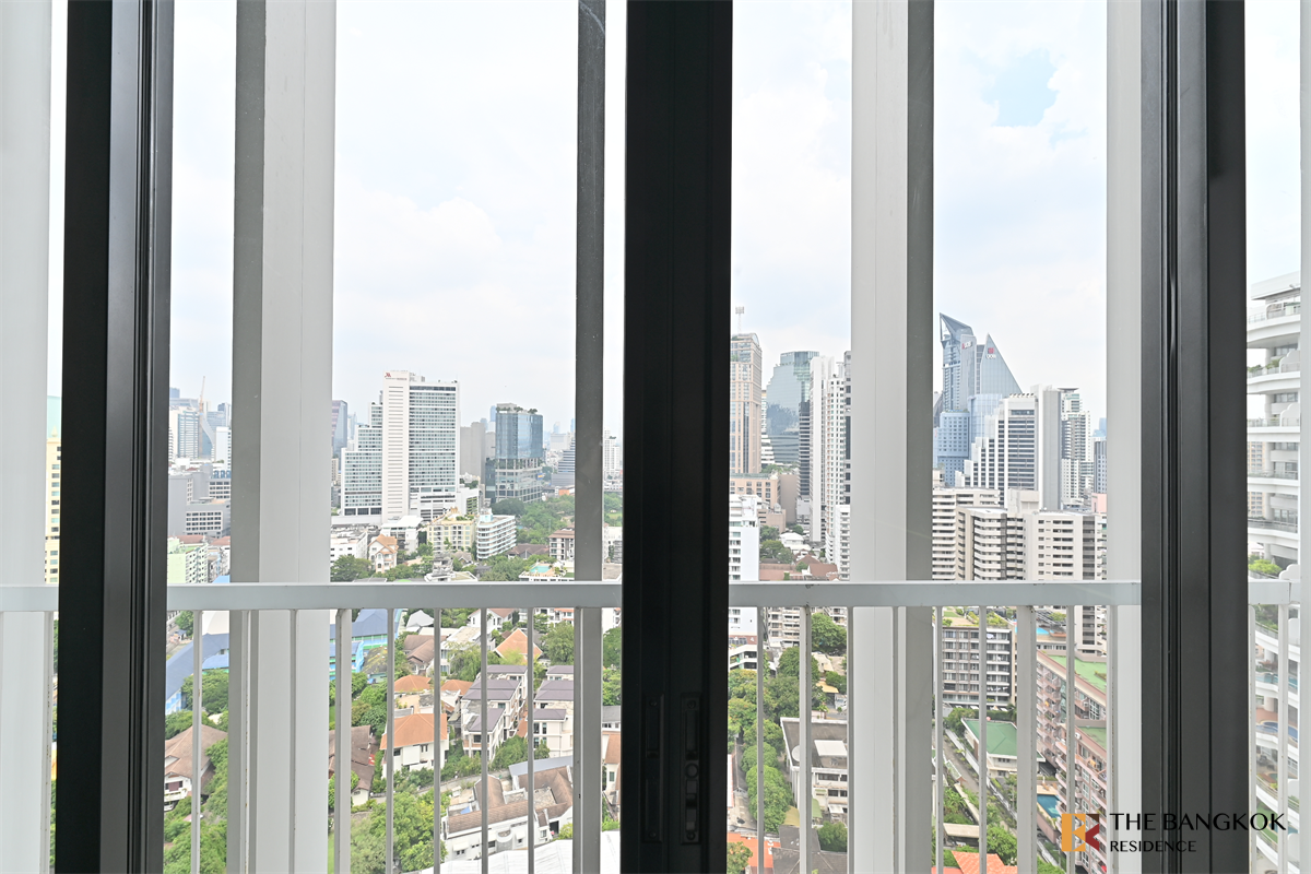 picture Park Origin Phrom Phong Move-in Ready, Just Bring Your Bags - 10/10