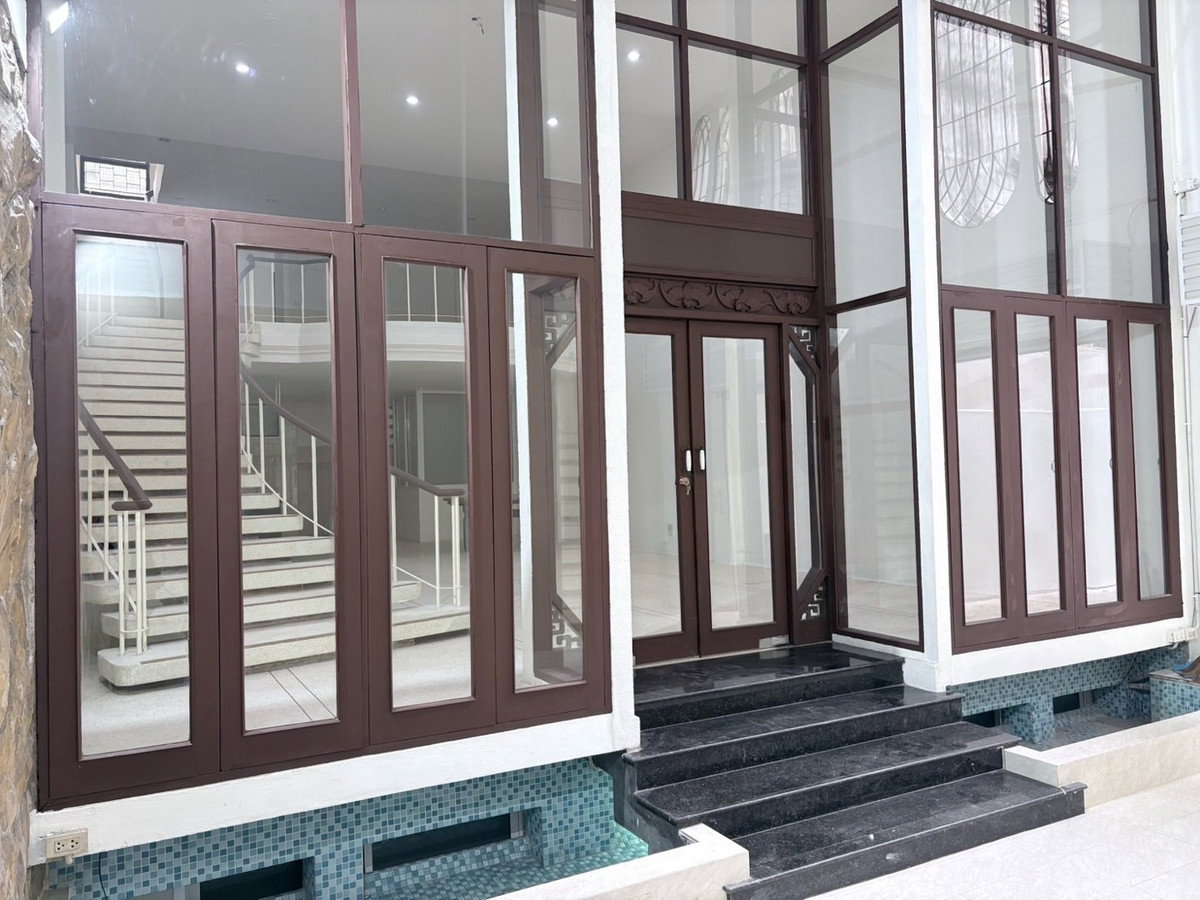 รูป ASBT101 ให้เช่า ทาวเฮ้าส์ 7 ชั้น ใจกลางเมือง ย่านสยาม บรรทัดทอง 70 ตรว. 4 นอน 5 น้ำ 80,000 บาท 064-959-8900 - รูปที่ 4/18