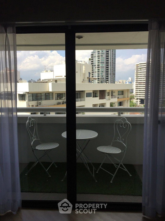 picture 2-BR 135 Sqm Baan Suanpetch Condominium 200m To BTS Phrom Phong (ID 696750) - 10/14