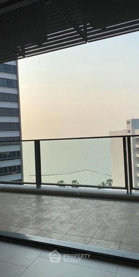 picture 2-BR 107 Sqm Southpoint Pattaya Condo In Phratamnak (ID 2804138) - 14/17