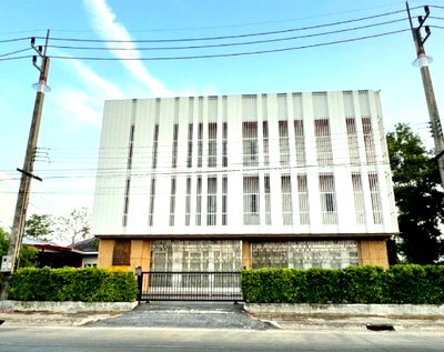 Shophouses for rent Southern Region Industrial Estate Songkhla : PTT Bonus Suki gas station Hatyai Village Do Home, Small Market, Hat Yai 240m. Hat Yai, new building, 3 floors, 4 bedrooms, 20 sq m, 400 sq m, Kho