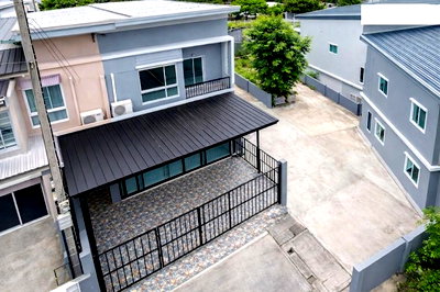 Houses for rent สถาบันเทคโนโลยีไทย-ญี่ปุ่น : Near ARL Hua Mak 1.3 km. 54 sq m. House for rent, 2 floors, 3 bedrooms, 2 bathrooms, Phatthanakan 20-32-44, 160 sq m.