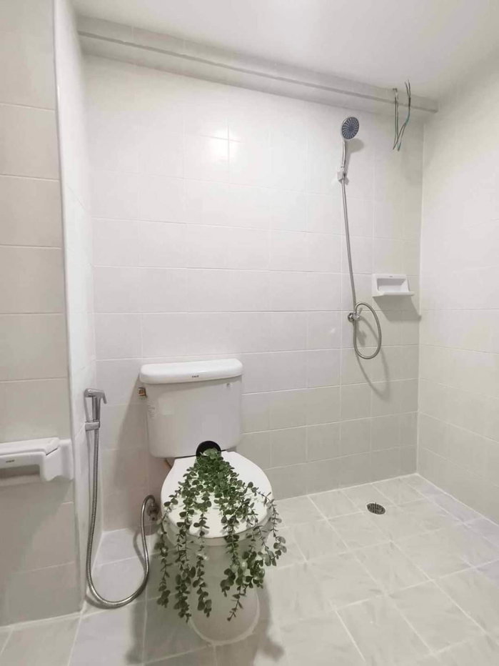 picture City-center condo at Fueangfa Condotel, only 1.69M THB! 🏙️✨ - 7/7
