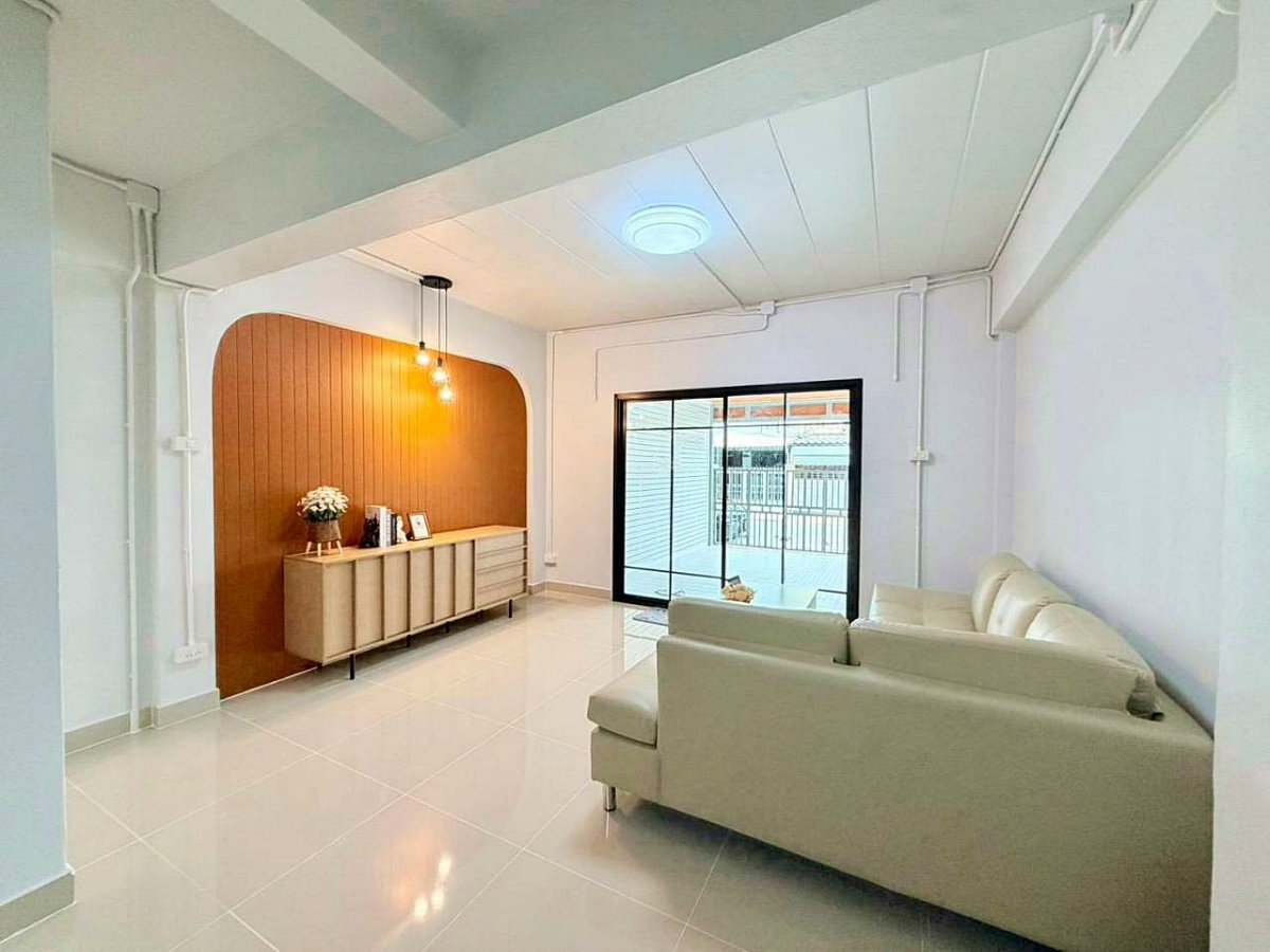 รูป บ้านสวย  หลังมุม มีระเบียงหน้าบ้าน #หมู่บ้าน ป.ผาสุข นิเวศน์ บางบัวทอง ใกล้เซ็นทรัล เวสเกต - รูปที่ 10/23