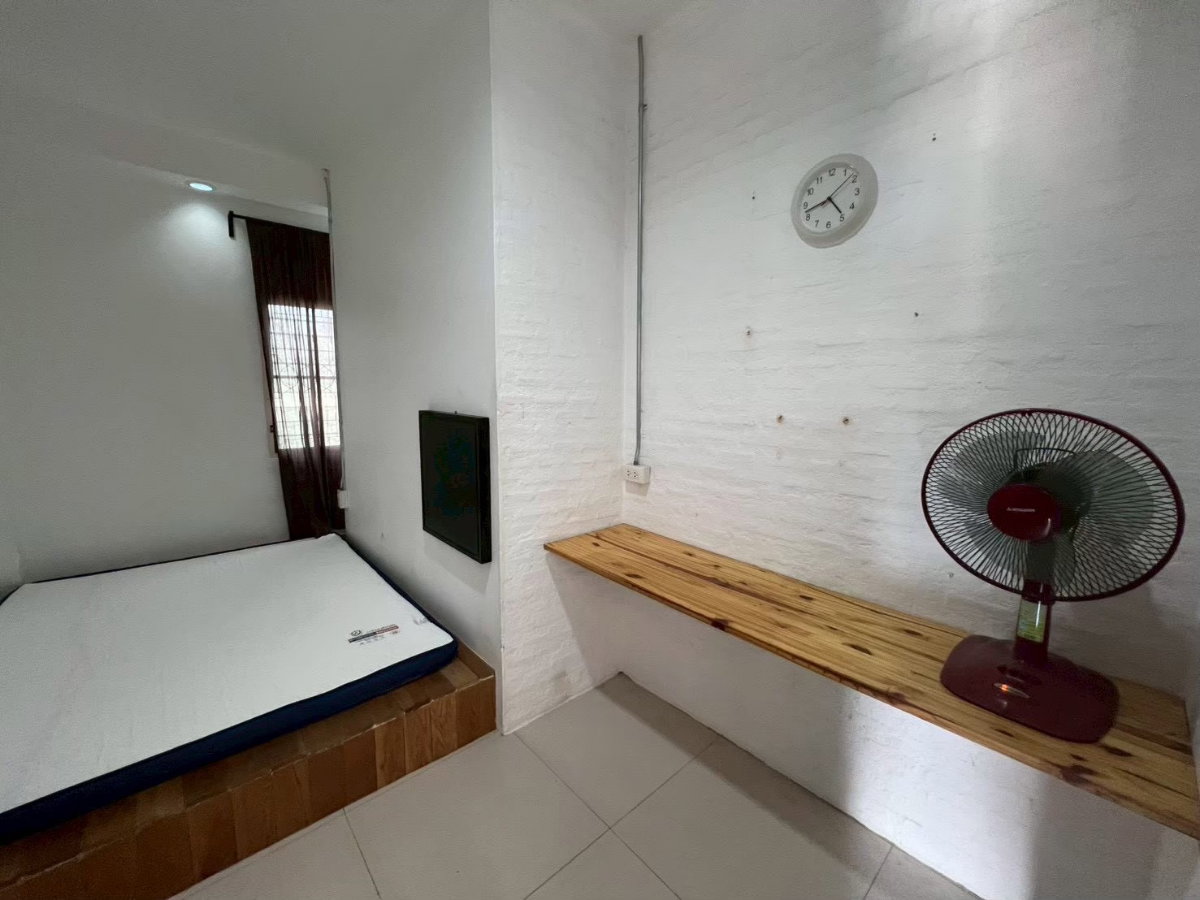 รูป RSTSL102 ให้เช่า บ้านเดี่ยวหรู 2 ชั้น สุทธิสาร – ลาดพร้าว 64 ขนาดที่ดิน 55 ตร.ว. พื้นที่ใช้สอย 350 ตร.ม. 5 นอน 2 น้ำ 60,000 บาท 064-959-8900 - รูปที่ 2/25