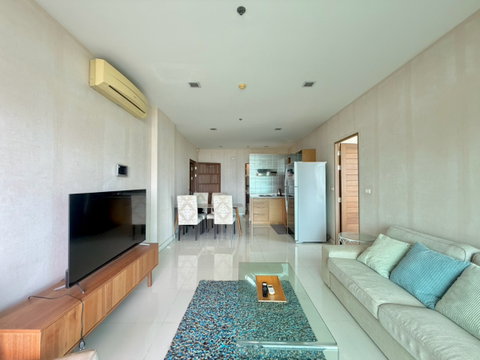🌊 For Sale : คอนโดติดชายหาด Casalunar Paradiso (คาซาลูน่า พาราดิโซ) - 2 ห้องนอน 2 ห้องน้ำ ชั้น 5 ห้องกว้าง อยู่สบาย