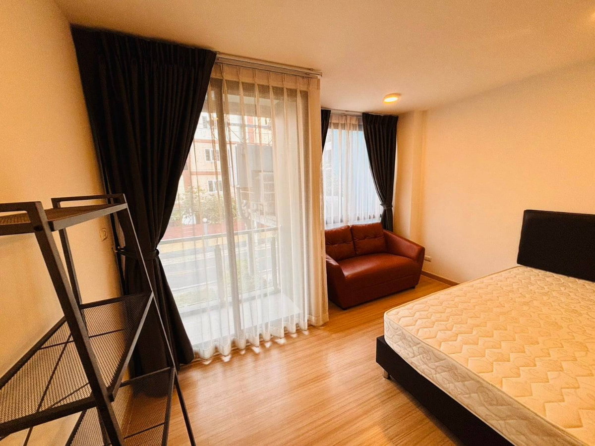 รูป **เลี้ยงแมวได้ เพิ่งสร้างเสร็จ ห้องแต่งใหม่ ครับผม**ให้เช่าคอนโด Chateau in Town ปิ่นเกล้า–ศิริราช เหมะกับคนที่ต้องการพื้นที่ในการเลี้ยงน้องแมว - รูปที่ 7/18