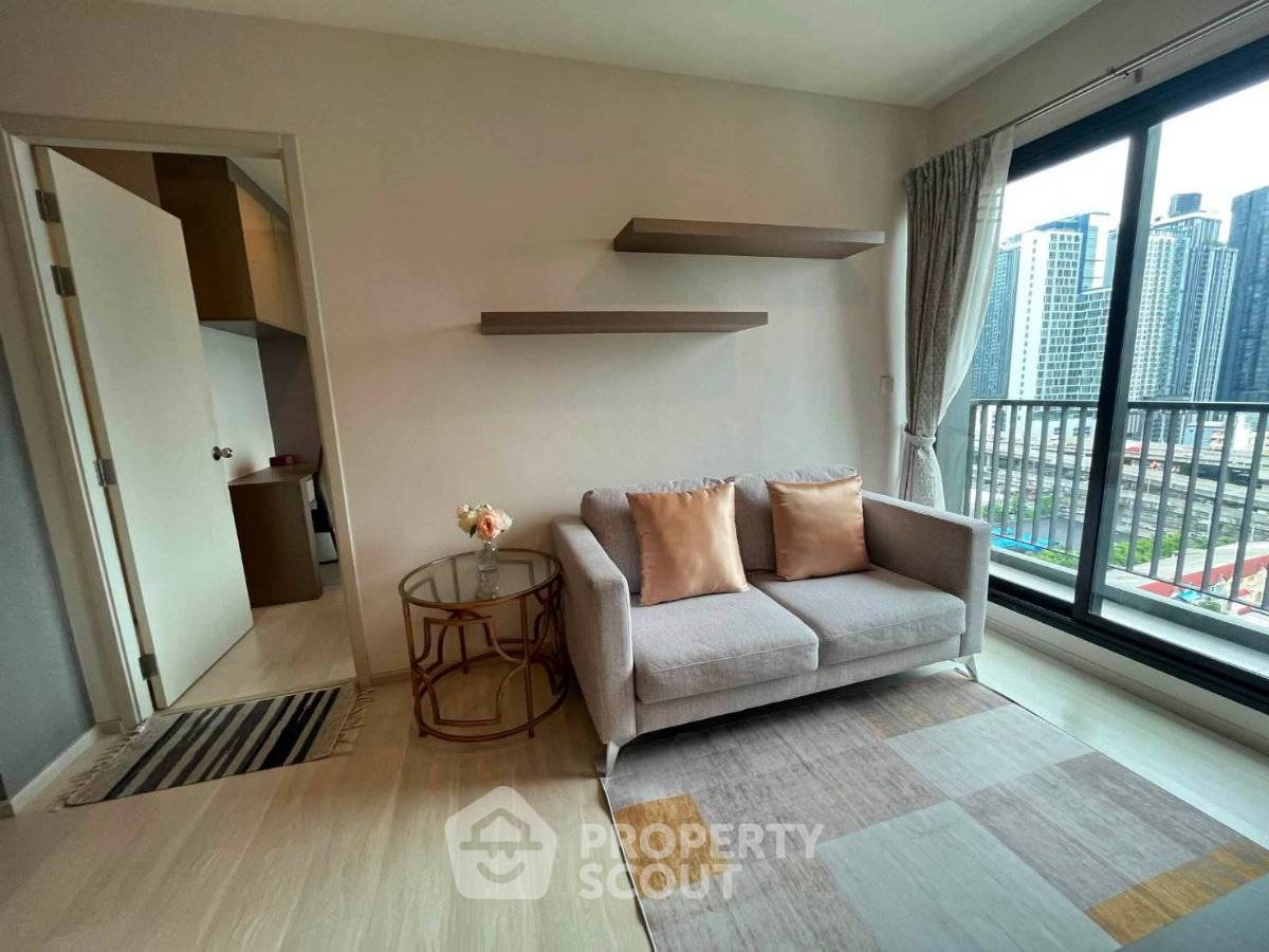 picture 15th-Floor 2-BR Condo At Life Asoke Near ARL Makkasan (ID 3190462) - 11/16
