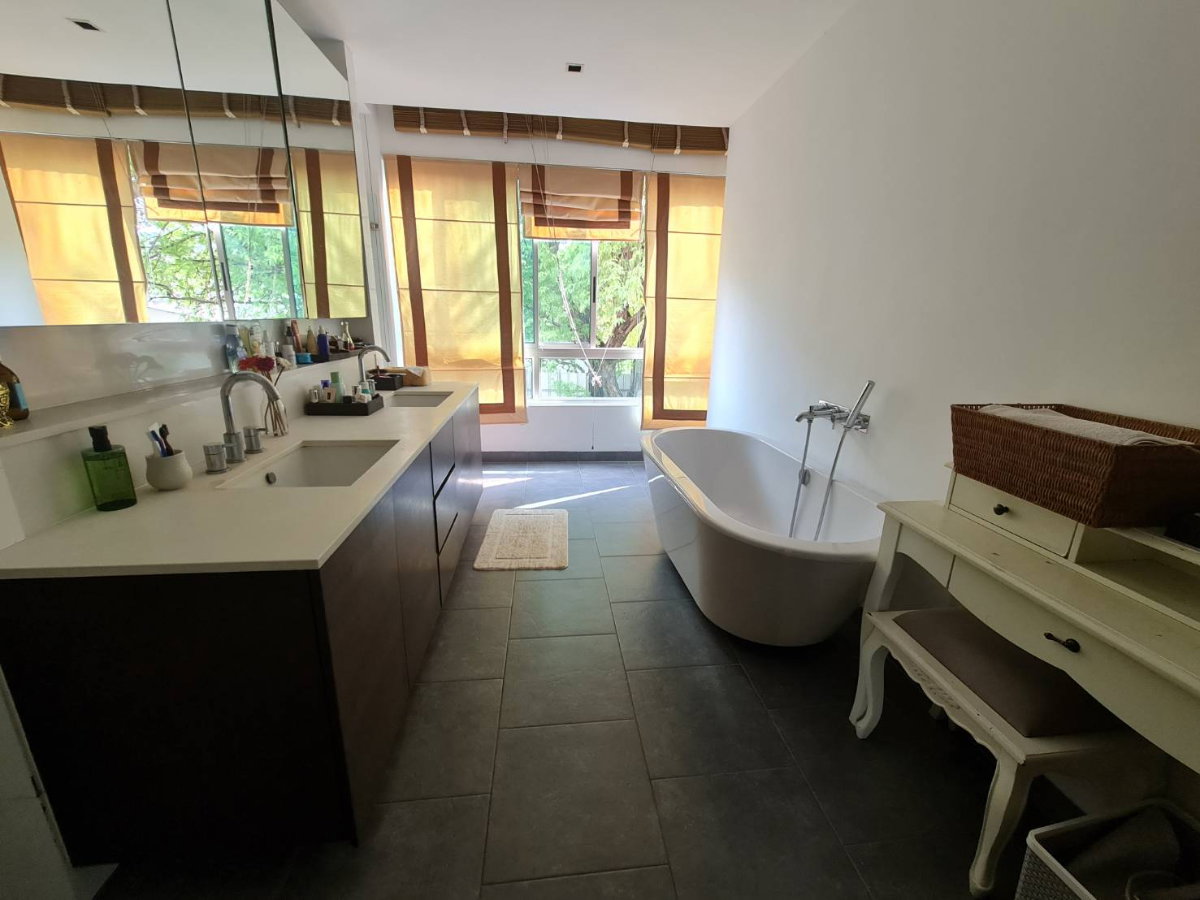 รูป เจ้าของขายเอง คอนโด Penthouse โครงการ The Lofts Yennakart - รูปที่ 5/16
