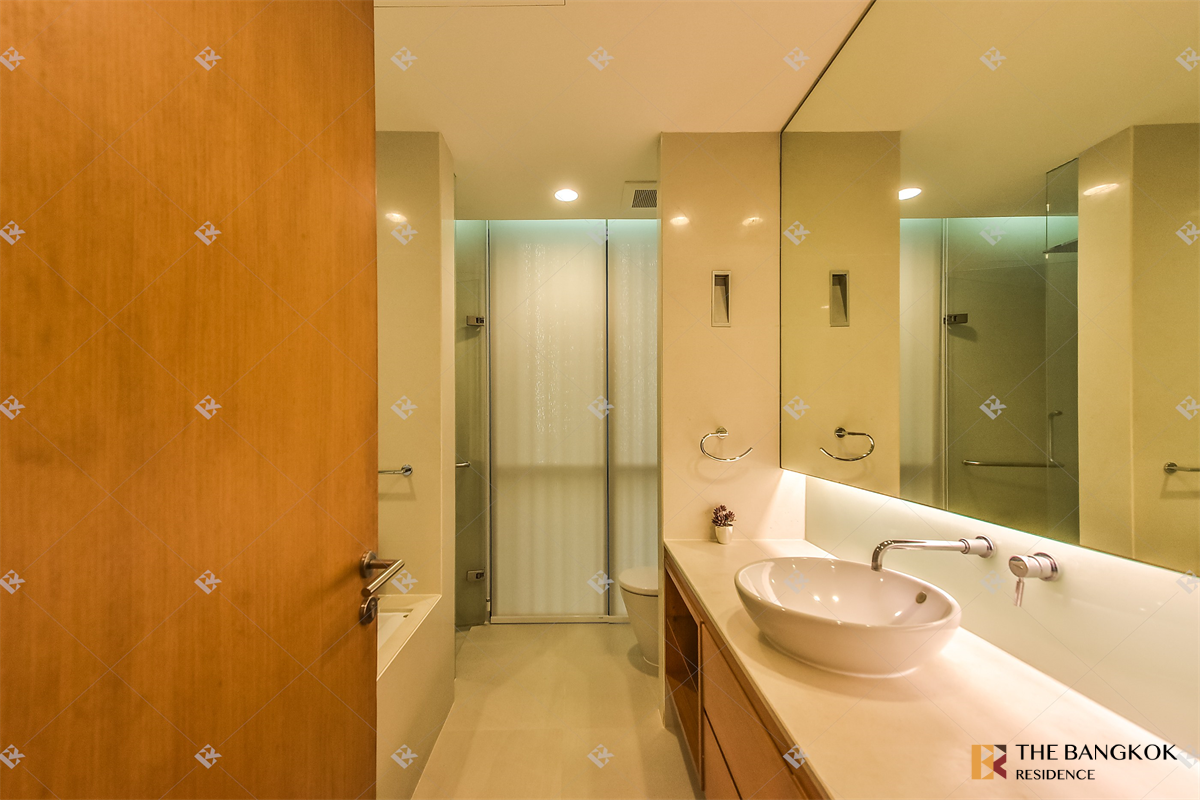picture Start your comfort here Domus 16,18 near BTS Asok - 3/10