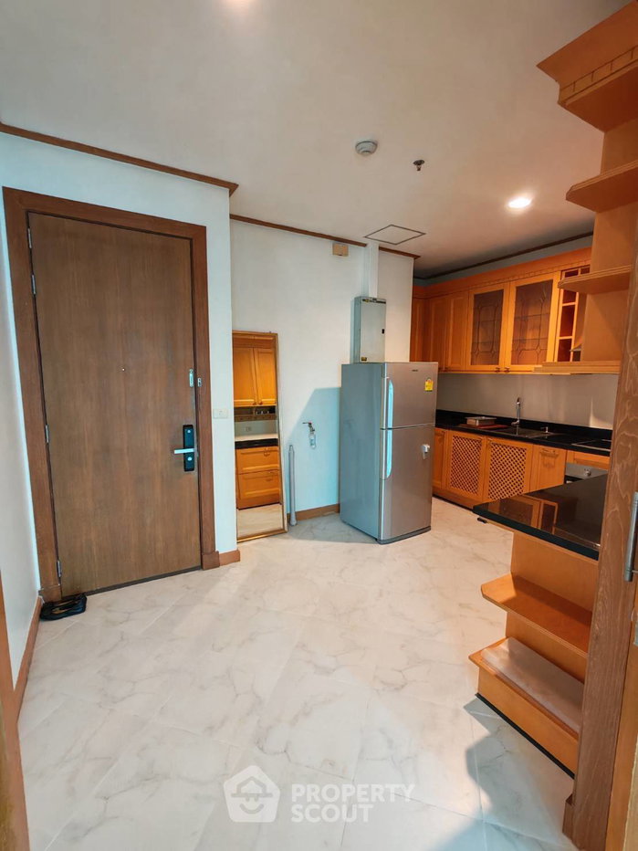 picture 200m To BTS Asoke | 3-BR Citi Smart Sukhumvit 18 (ID 3191281) - 5/8