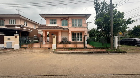 รูปภาพ ให้เช่าบ้านเดี่ยว 2 ชั้น หลังแรกหัวมุมซอย ติดถนนเมน ใกล้ป้อมยาม หมู่บ้านปาริชาต 345 เหมาะพักอาศัย ทำร้านหรือสำนักงาน