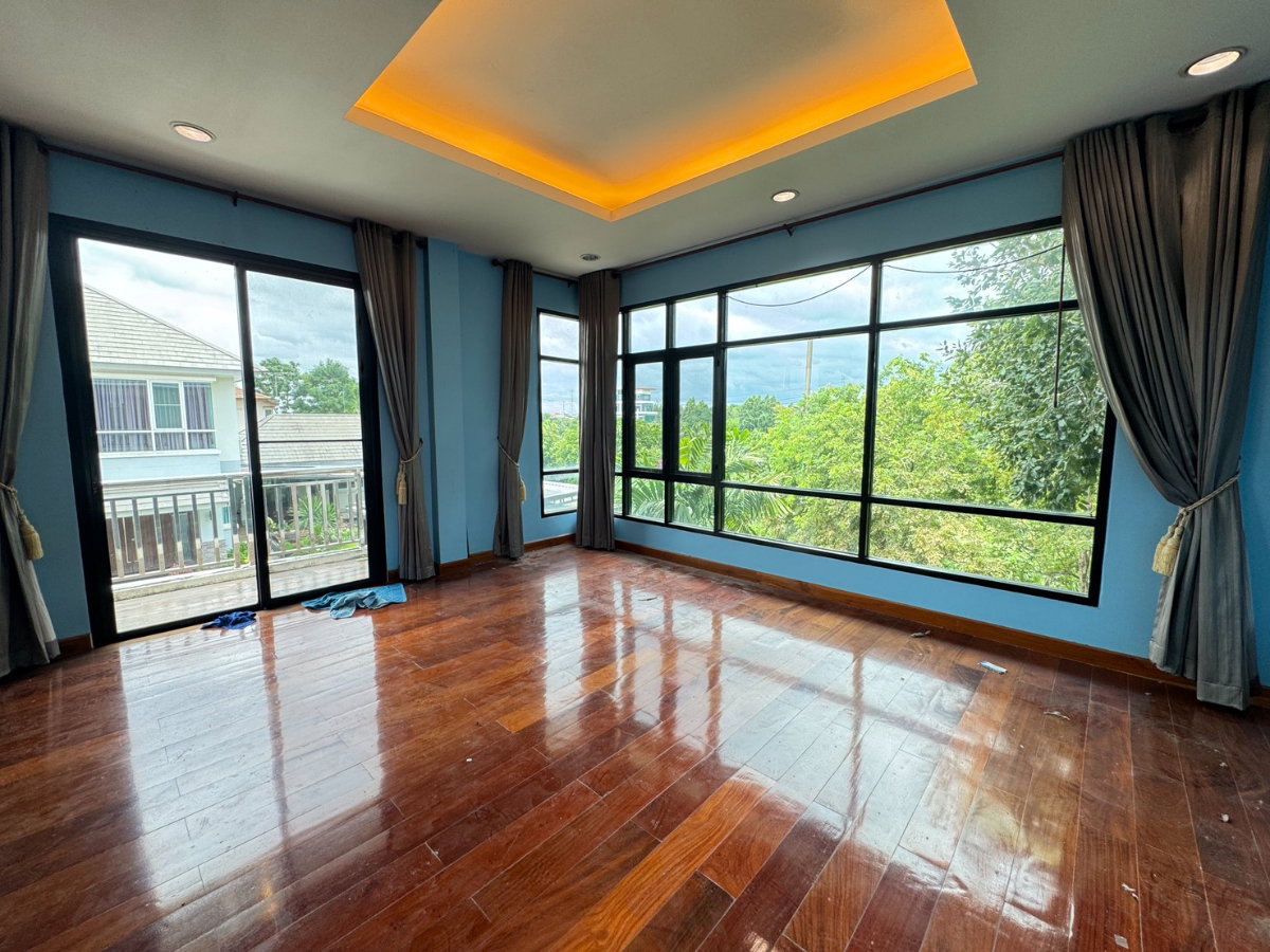 รูป บ้านบุษราคัม เรสซิเดนท์ บ้านแบบนี้…ไม่ได้มีไว้แค่อยู่อาศัย แต่มีไว้ “พักผ่อนทุกวัน” - รูปที่ 13/27
