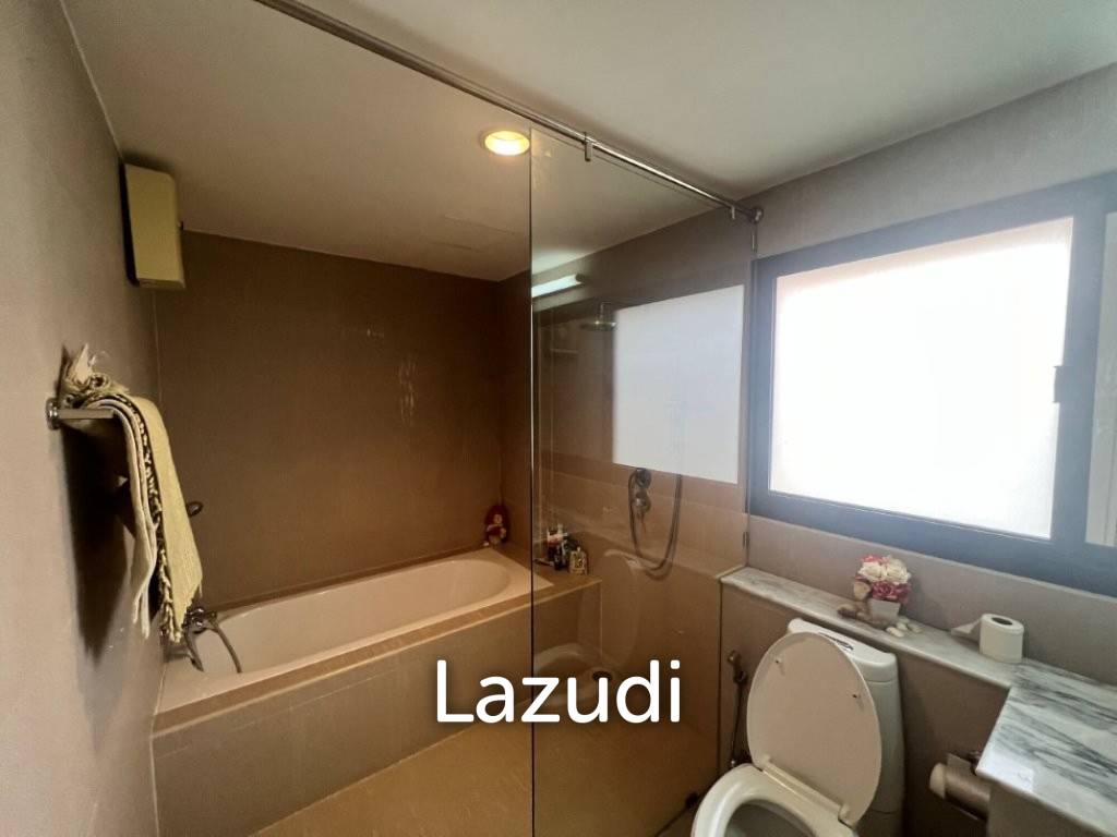 picture SANTI PURA : Great Price 2 bed unit with partial Sea View - 16/26