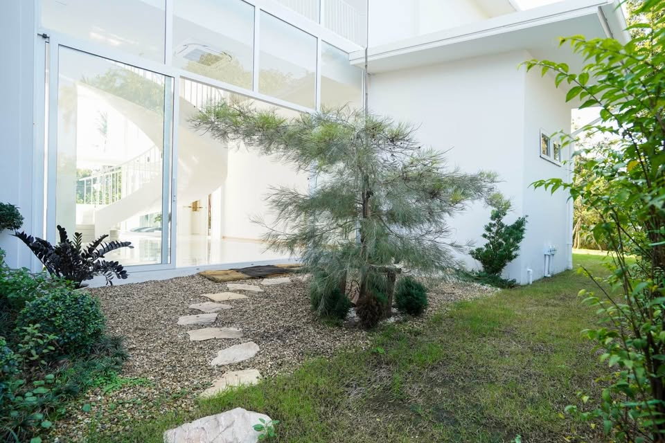 รูป 🏡✨ ขายพูลวิลล่าหรู 3 ชั้น พร้อมสระว่ายน้ำส่วนตัว ใกล้โรงเรียนนานาชาติลานนา ✨🏡 CSRP101304 - รูปที่ 23/25