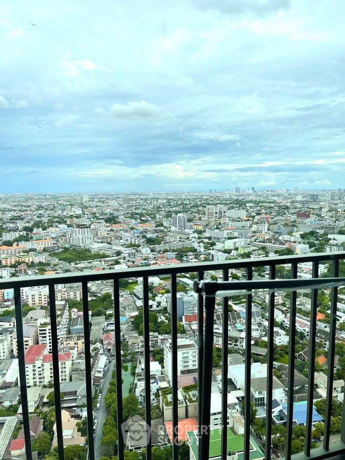 picture 42nd-Floor 1-BR At C Ekkamai Near ARL Ramkhamhaeng (ID 2159941) - 11/17