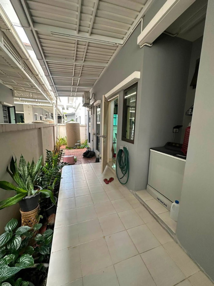 รูป 🏡✨ FOR RENT | AURA RAMKHAMHAENG 94 3 ห้องนอน 3 ห้องน้ำ บ้านเดี่ยว 2 ชั้น เฟอร์นิเจอร์ครบ พร้อมเข้าอยู่ ✔️ สามารถเลี้ยงสัตว์ได้ - รูปที่ 8/13