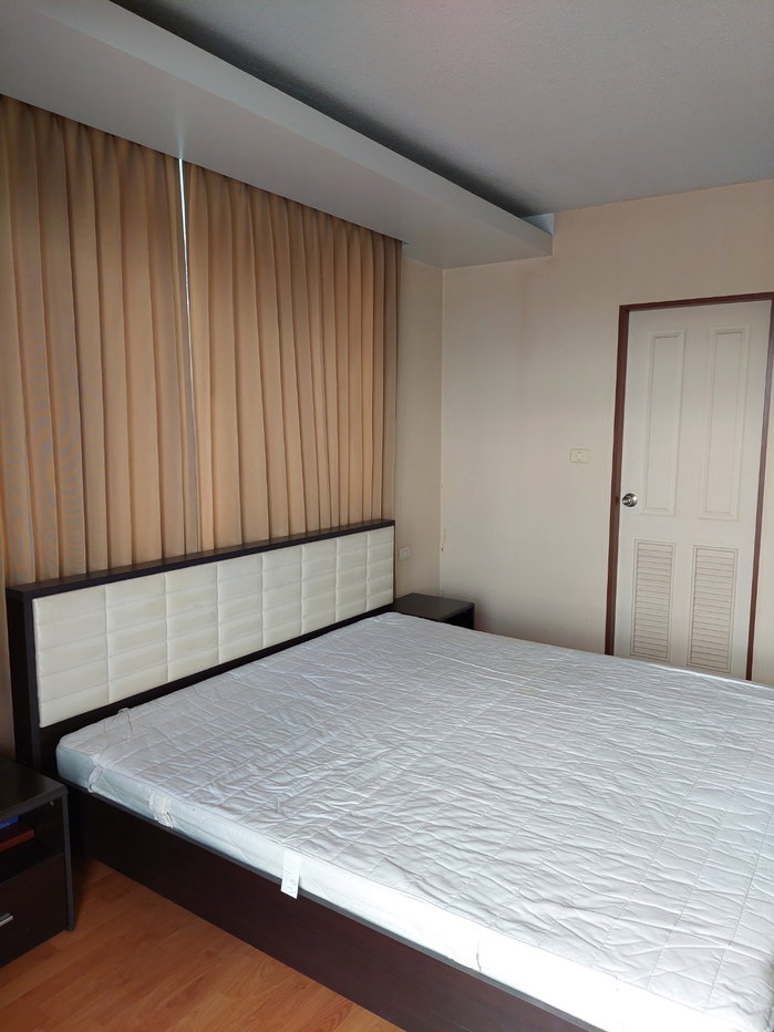 รูป Sales for Spacious Peaceful and Convenient Unit - รูปที่ 4/9