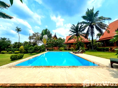 Houses for sale Bang Lamung Chonburi : 10 Bedroom House for sale in Nong Prue, Chon Buri  6673969