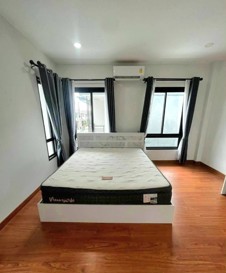 รูป #บ้านเช่าระยอง
บ้านเดี่ยว 2 ชั้นให้เช่า พร้อมเฟอร์นิเจอร์
โครงการเดอะโฮม บ้านฉาง–ระยอง
ให้เช่า 23,500 - รูปที่ 9/30