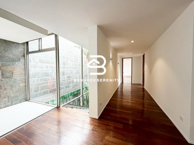 picture Pool Villa for sale at Windmill Golfcourse - 25/32