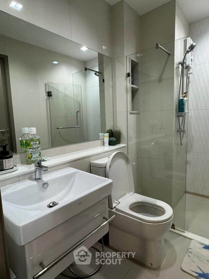 picture 37th-Floor 1-BR Life Asoke - Rama 9, 300m To MRT Phra Ram 9 (ID 3194127) - 9/10