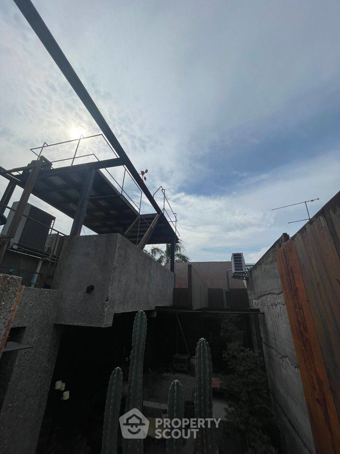 รูป บ้าน 3 ห้องนอน ขนาด 380 ตร.ม. ย่านทุ่งวัดดอน สาทร กรุงเทพฯ (ID 3191689) - รูปที่ 13/25