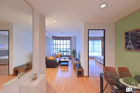 City Smart Condo near BTS Asok Hot Unit, Available for a Limited Time