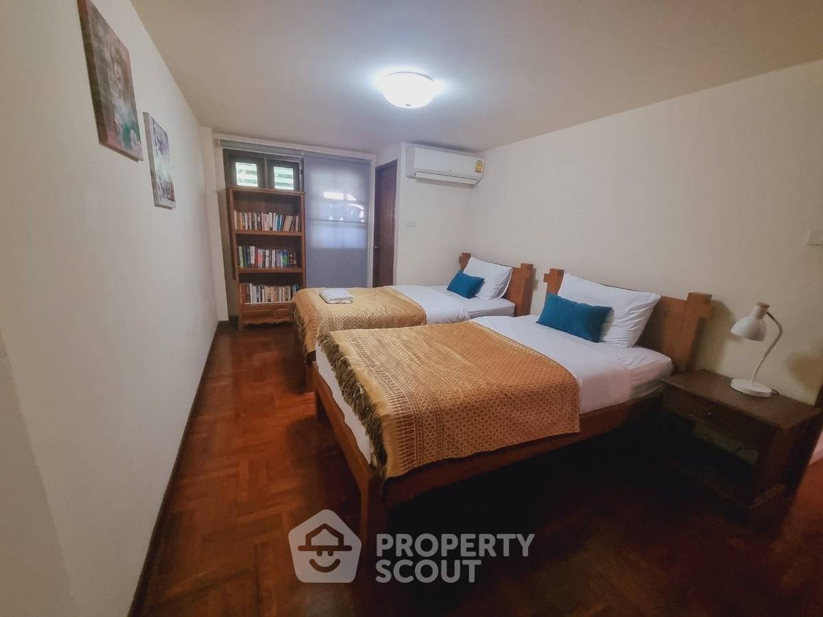 picture 4-BR 270 Sqm Townhouse At Baan Thai Villas, Khao Takiab (ID 2049581) - 2/8