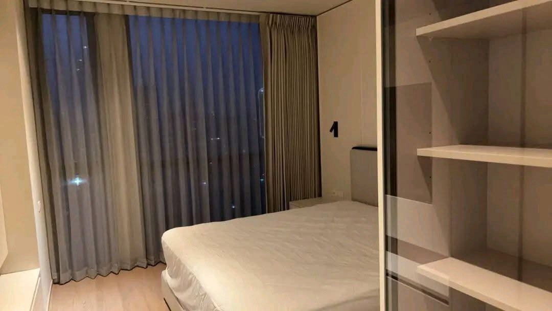 picture The Issara                   Sathorn - 7/7