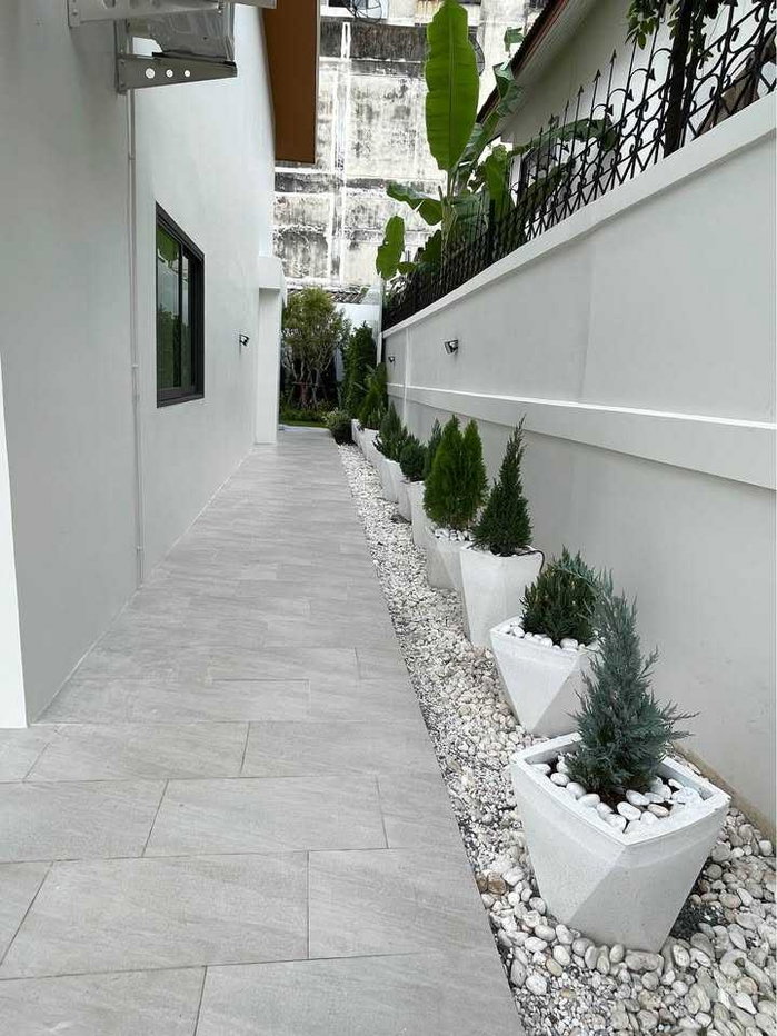 picture LTH16058 - Spacious House for Sale Lat Phrao–Chokchai 4 | 320 sq.m. | 4 Beds 3 Baths | 4 Parking | 18.5 MB - 9/10
