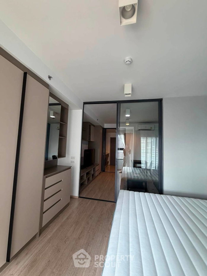 รูป ใกล้ BTS วงเวียนใหญ่เพียง 200 ม. ห้อง 1 ห้องนอน Ideo Sathorn-Wongwian Yai (ID 3193671) - รูปที่ 3/10