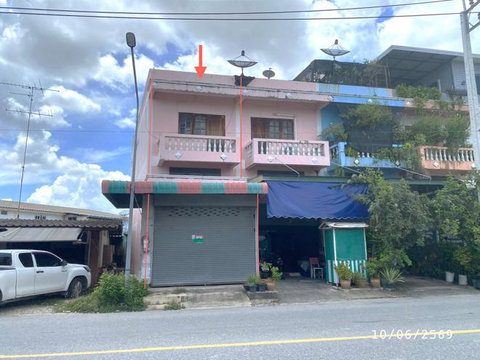 อาคารพาณิชย์ 19 ตร.วา บ้านบึง ชลบุรี 2.4M