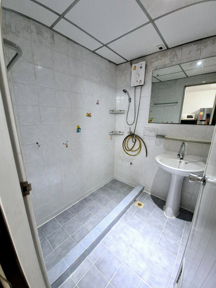 picture 15,000 baht/month 1/1 bed First Sukhumvit 1 BTS Ploenjit - 8/12