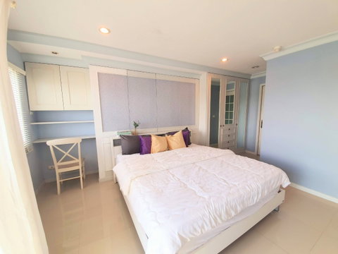2BR 60SQM Near BTS Bearing Only 17K | Short-Term Available