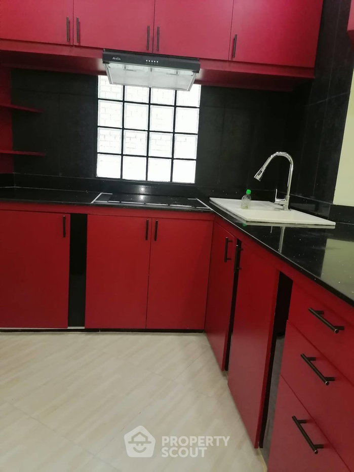 picture 2-BR 100 Sqm President Park Condominium By MRT Queen Sirikit (ID 3193437) - 4/11
