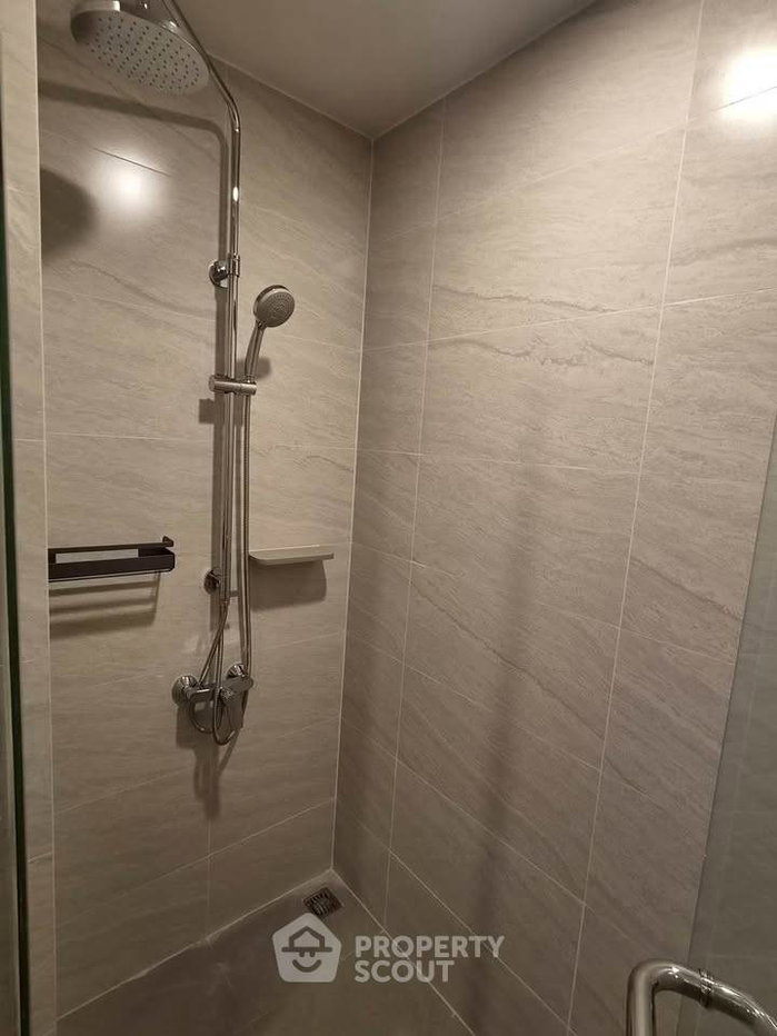 picture 1-BR 35 Sqm Condo At The Crown Residences, 400m to MRT Khlong Toei (ID 3028310) - 8/16