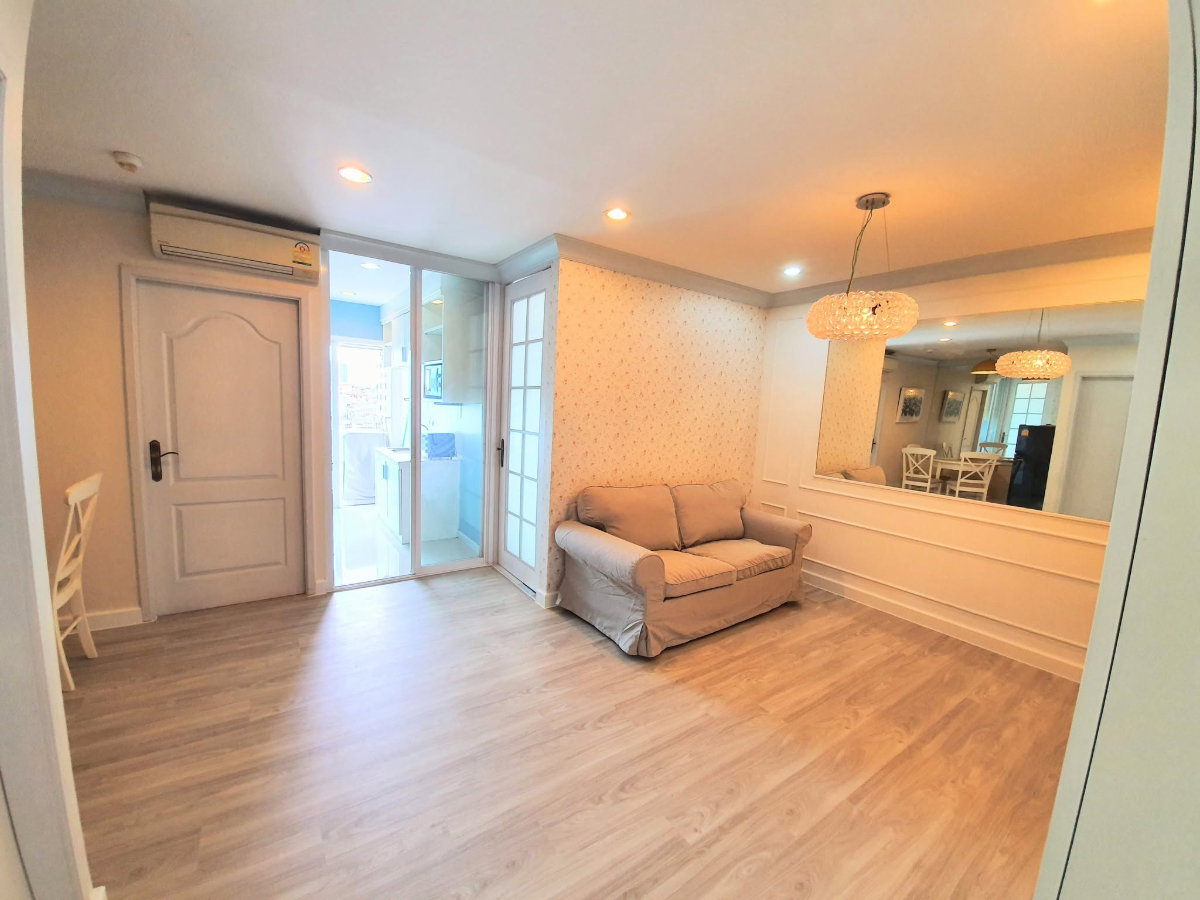 picture 2BR 60SQM Near BTS Bearing Only 17K | Short-Term Available - 7/10