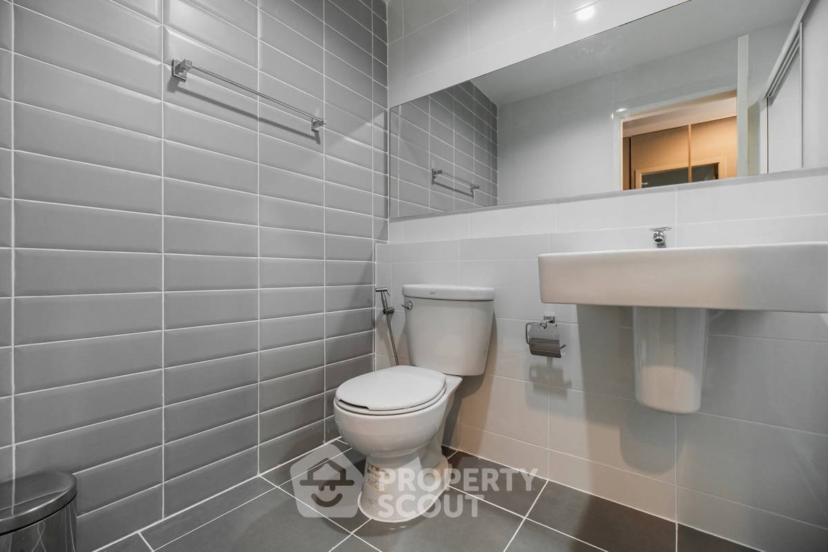 picture 1-BR Condo At Aspire Rama 9 Near MRT Phra Ram 9 (ID 3193737) - 11/13