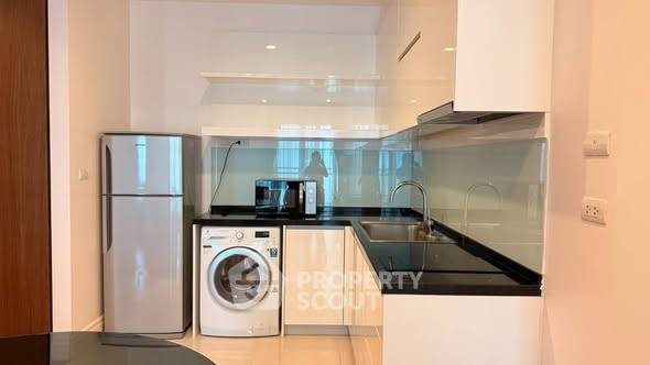 picture 67 Sqm 1-BR At Bright Sukhumvit 24 Near BTS Phrom Phong (ID 3192360) - 3/8
