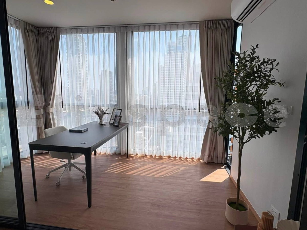 picture ▚ L0FC49ツ FOR RENT: The Issara Sathorn 2 Bed 2 Bath 90sqm Beautifully Decorated High Floor Unblocked View Cool Facing✨ - 10/18
