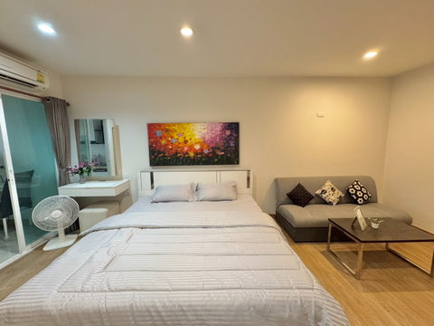 🏢 The View Condo Suanluang | Naka Wichit | 1BR | 12,000 THB/Month