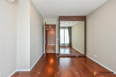 Menam Residences