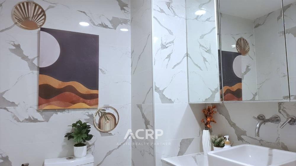 picture Beachfront Condo Baan Sansuk Hua Hin for sale. (00160997) - 9/13