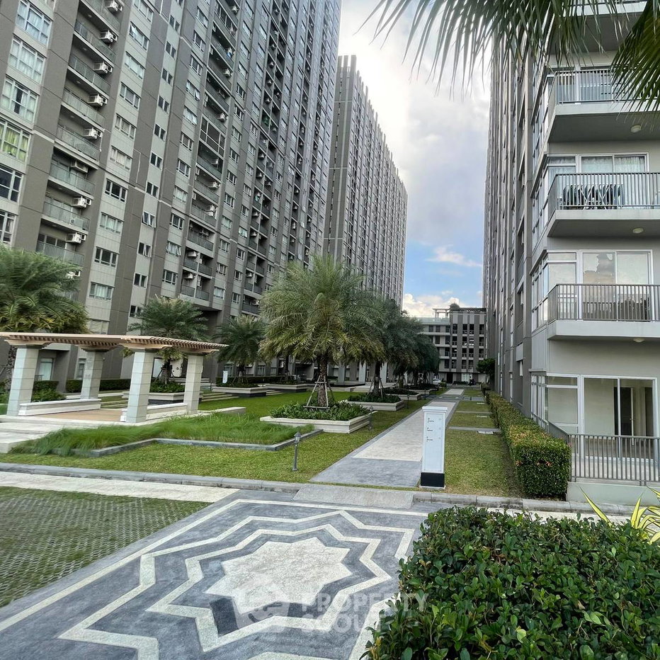picture Great Value 2-BR Manor Sanambinnam Near MRT Phra Nang Klao Bridge (ID 977579) - 11/14