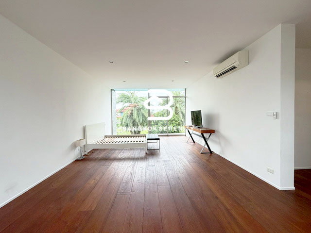 picture Pool Villa for sale at Windmill Golfcourse - 22/32
