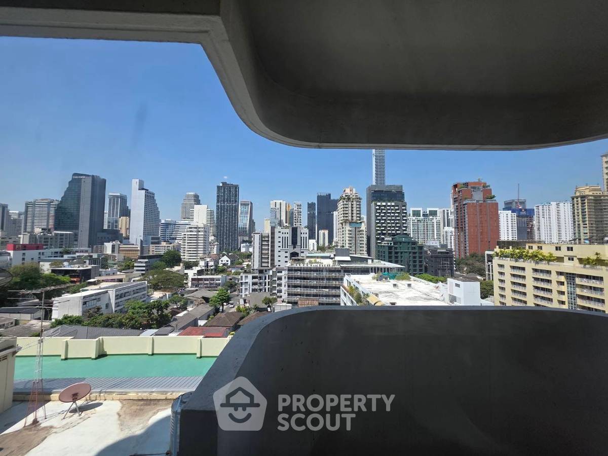picture Spacious 3-BR 240 Sqm At DS Tower 1 Near BTS Phrom Phong (ID 3191623) - 7/8