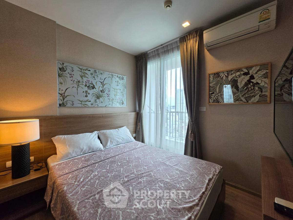 picture 32nd-Floor 1-BR At Rhythm Sathorn, 300m To BTS Saphan Taksin (ID 309472) - 4/13