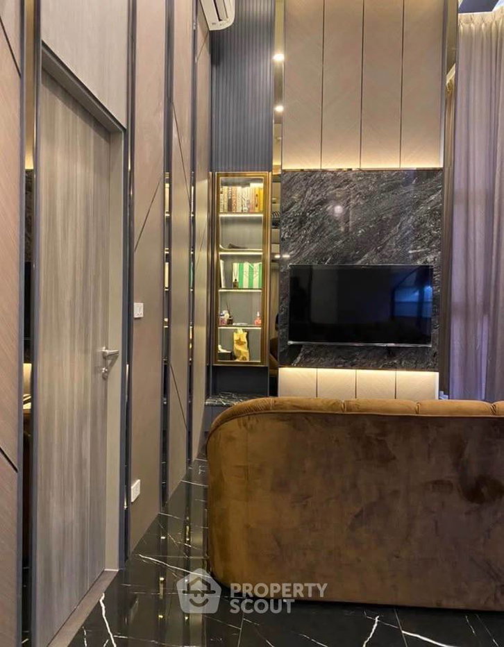 picture 29th-Floor 2-BR Knightsbridge Space Ratchayothin Near BTS Ratchayothin (ID 3136026) - 7/17